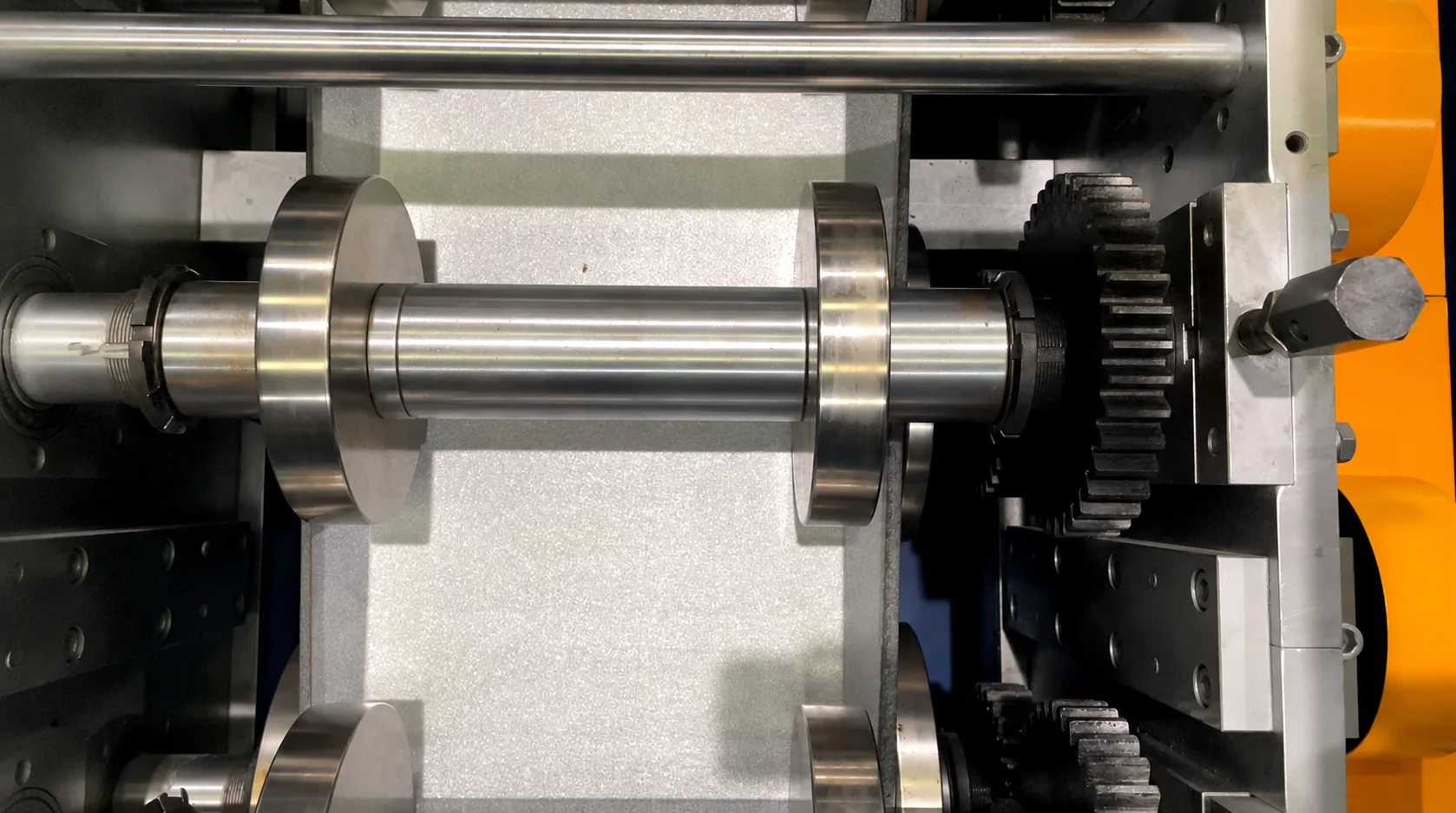 HLG-300 shaft, roll tooling and gear detail photographed at our Xiamen production base