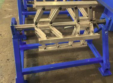 HSL-508P portable standing seam machine – Coil holder